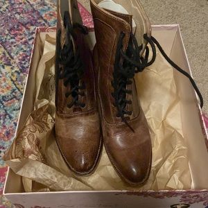 Oak tree Farms Eleanor Victorian Booties